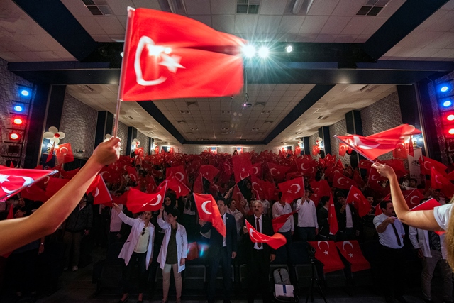 Gençlerimizle Birlikte Bu Büyük Adımın Her Zaman İzindeyiz