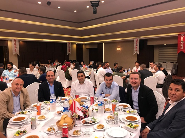 Kıvılcım İletişim iftarda buluşturdu