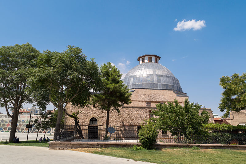 Müzelerde 3 milyonun üzerinde eser var