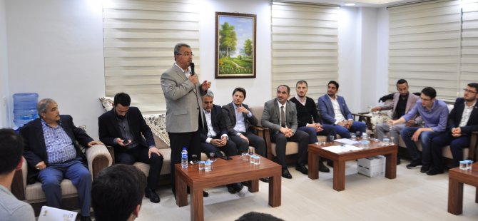 AK Gençlik iftarda bir araya geldi
