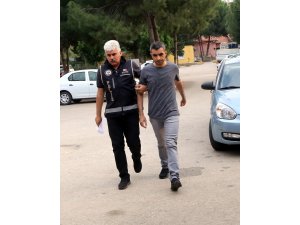 Dersten çıkıp seçim çalışmasına koşuyor