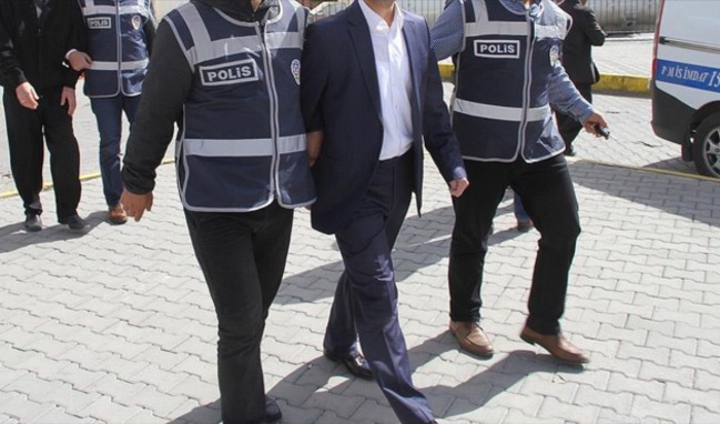 13 ilde FETÖ'nün askeri ayağına yönelik operasyon!