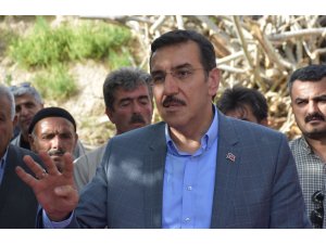 "Güçlü Türkiye'nin temellerini atıyoruz"