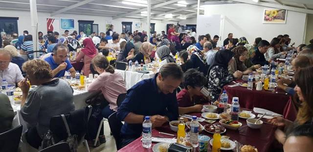 Yöntem’liler iftarı birlikte yaptı