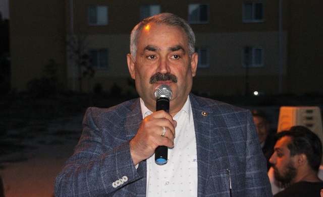 Etyemez, oynanan oyunları anlatıyor