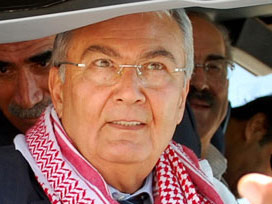 CHP'liler Baykal'ın bırakmasını istiyor