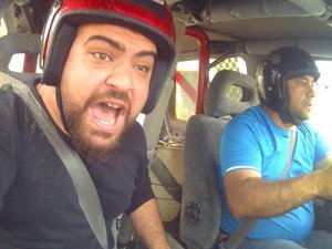 'Bas emmi bas' dedi sosyal medyada fenomen oldu