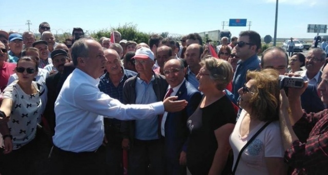 CHP’li heyetin Yunanistan’a geçmesine izin verilmedi