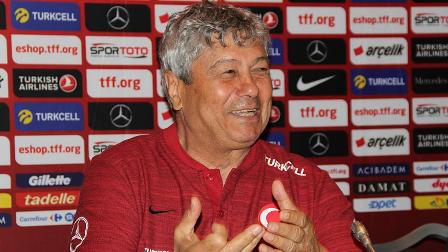 A Milli Futbol Takımı Teknik Direktörü Lucescu: İnanmasam burada olmazdım