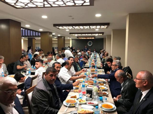 Başkan Hançerli, muhtarlarla iftar yemeğinde buluştu