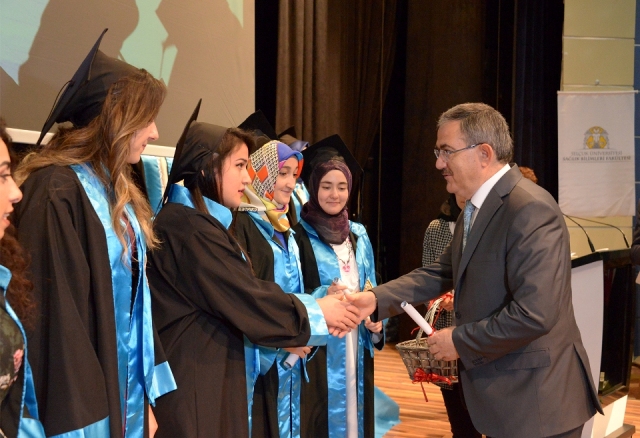 Genç Sağlıkçıların Mezuniyet Heyecanı