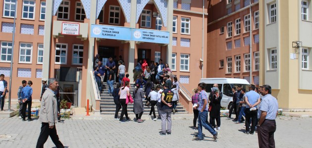 Yunak'ta 249 aday sınava girdi