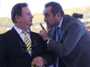 Fenerbahçe Kulübünün kongresinde gerginlik