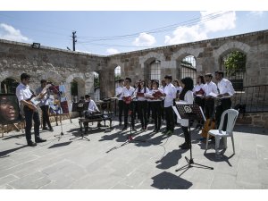 Cemil Meriç'in doğduğu evde resim sergisi
