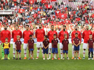 İsveç-Türkiye maçının biletleri satışa çıktı