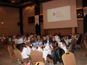 Eczacılar iftar yemeğinde buluştular