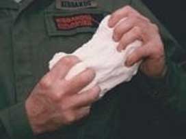 Kula'da sandıktan patlayıcılar çıktı