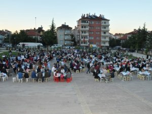 Akkaya, belediye personeli ile iftarda buluştu