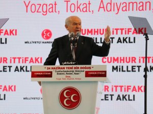 Bahçeli'den apolet yanıtı: O apoletleri sökecek müptezel henüz anasından doğmamıştır