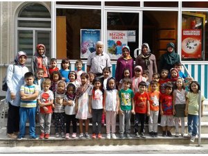 Anaokulu öğrencileri camiyi ziyaret etti