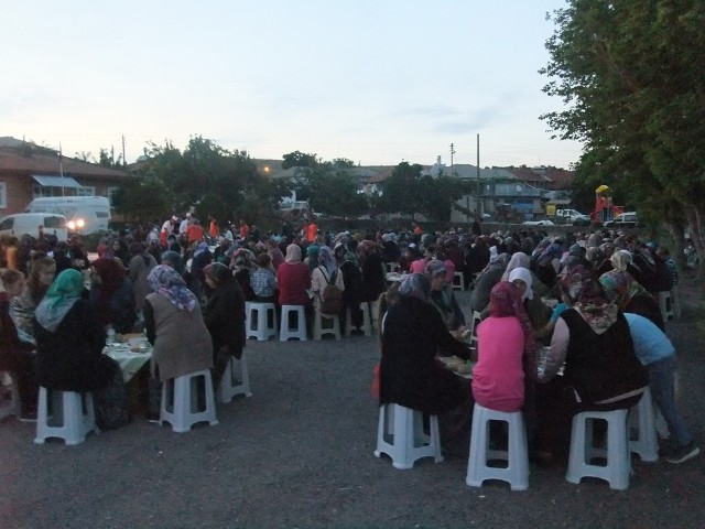 Başkan Tutal İftarı Kumlucalılarla Açtı