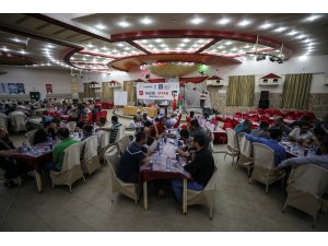 Üsküdar Belediyesi'nin desteğiyle Gazze'de iftar programı