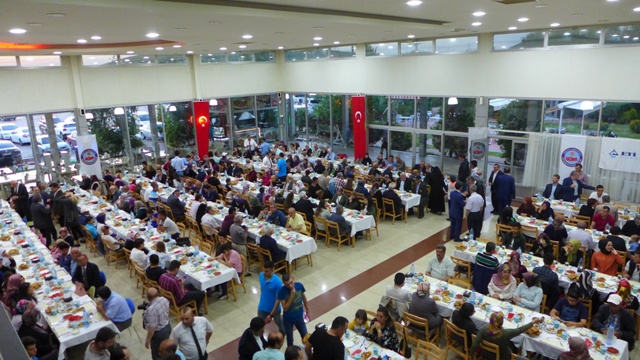 Gazi yakınları iftarda buluştu