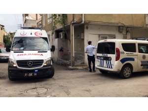 Cezaevi firarisi bebeğinin içinde olduğu evi ateşe verdi