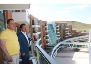 Kaya Sıcak Çermik'te incelemelerde bulundu