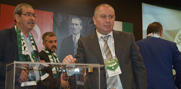 Konyaspor Başkanı Hilmi Kulluk'tan teşekkür
