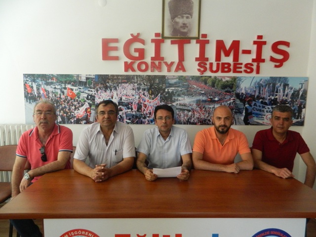 Genç; “Eğitim,  bu senede sınıfta kaldı.”