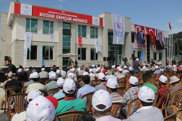 Bozkır Gençlik Merkezi hizmete açıldı