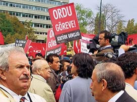 Solun yeni umudu: Ordusuz darbe