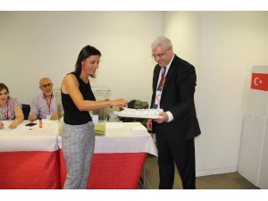 İsviçre'deki Türkler oy kullanmaya başladı