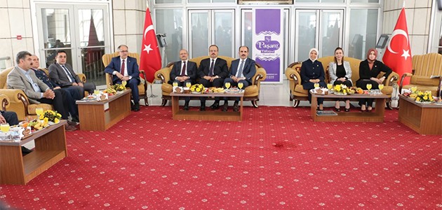 Konya protokolü bayramlaştı
