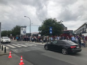 Belçika'daki seçim sandıklarında uzun kuyruklar oluştu