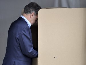 Kolombiya yeni devlet başkanını seçiyor