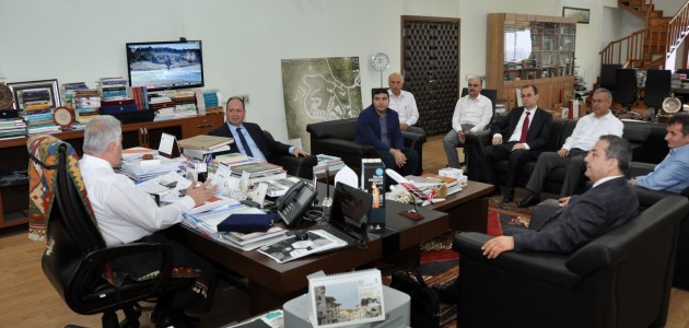 TÜBİTAK yetkilileri Uluslararası Kimya Olimpiyatları için NEÜ’yü ziyaret etti