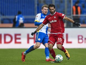 Halil Altıntop futbolu bıraktı