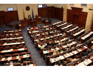 GÜNCELLEME - Makedonya Meclisi, Yunanistan ile isim sorununu çözen anlaşmayı onayladı