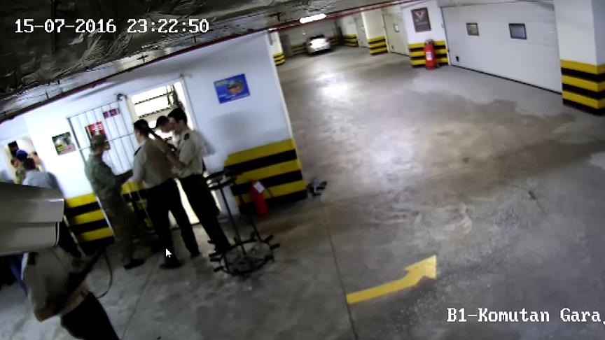 Darbecilerin cephaneliği yağmalama görüntüleri ortaya çıktı