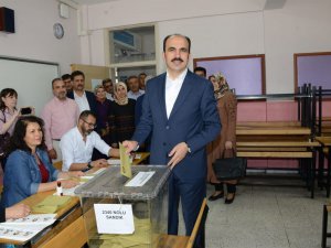 Başkan Altay oyunu kullandı