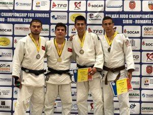 NEÜ’lü genç judocu ödülle döndü