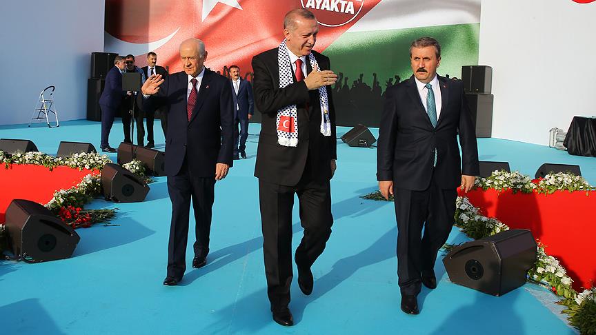 Bahçeli'den Cumhurbaşkanı Erdoğan'a tebrik