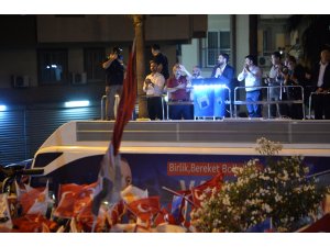 "Biz 81 milyon vatandaşımızı kucaklamaya devam edeceğiz"