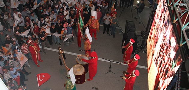 Erdoğan'ın seçim başarısı kutlanıyor