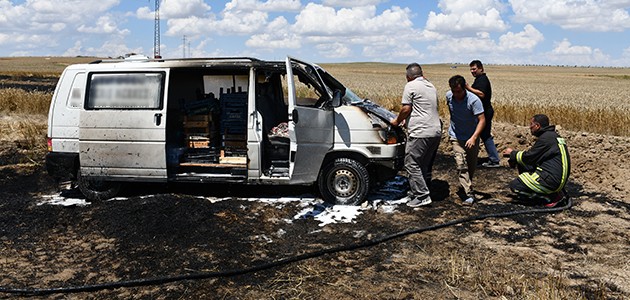 Konya'da buğday tarlasında yangın