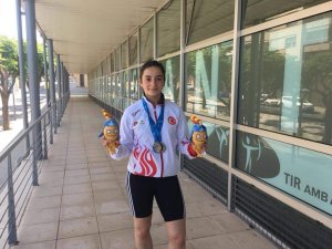 Nuray Levent’ten 2 madalya