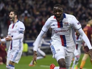 Valencia'dan savunmaya takviye