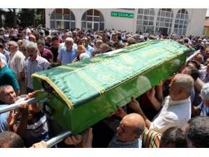 Otobüs şoförü Göncü'nün cenazesi toprağa verildi